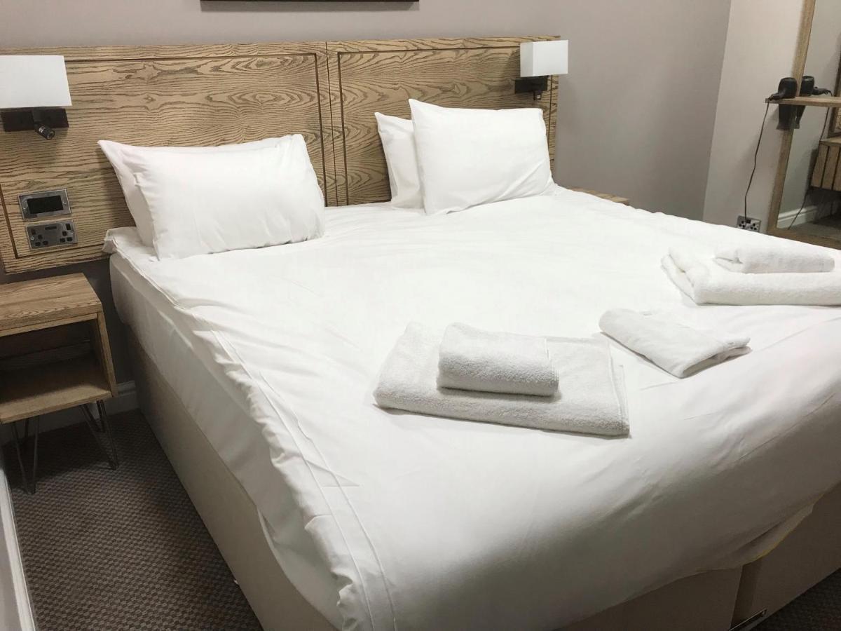 Markets Tavern Hotel Brecon Esterno foto