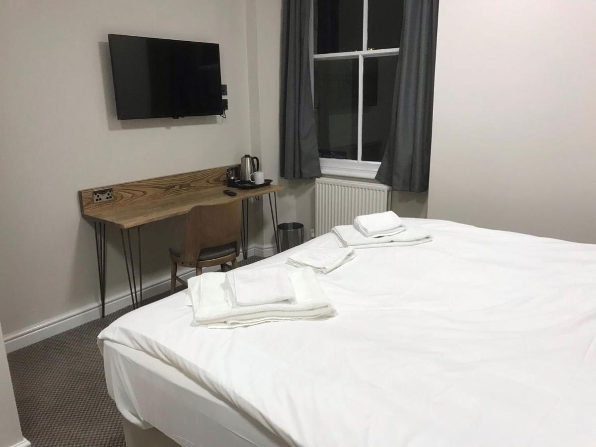Markets Tavern Hotel Brecon Esterno foto