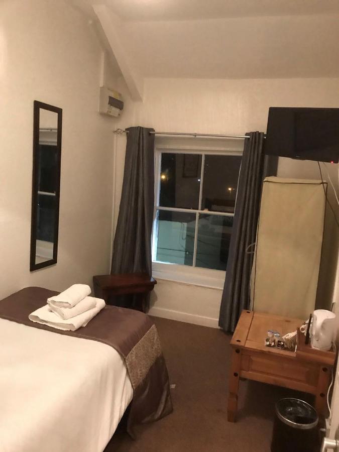 Markets Tavern Hotel Brecon Esterno foto